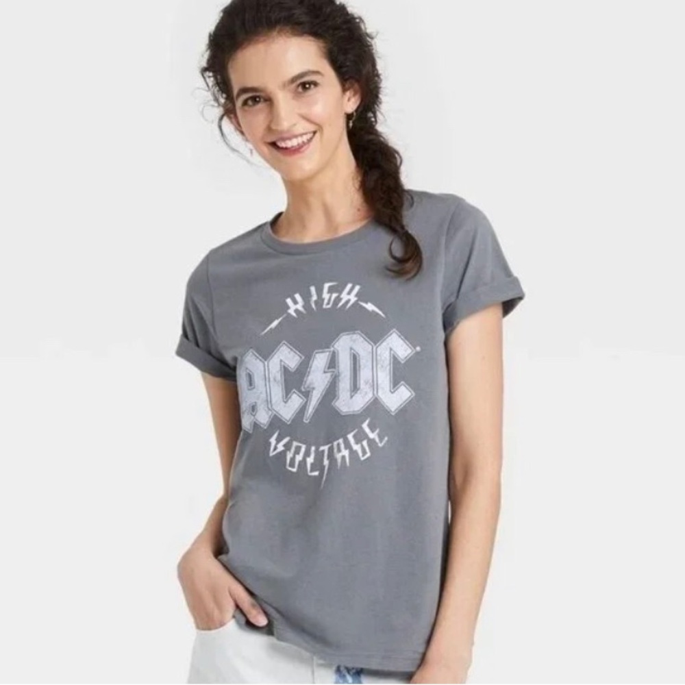 NEW AC/DC Short Sleeve Tee.‎ XXL